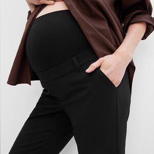 NWT GAP Maternity Black Slim Pants - Small